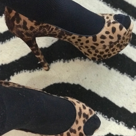 Brian Atwood leopard pony hair open toe pumps - Picture 6 of 16